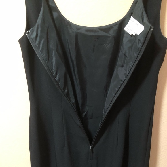 Sheath Dress - Picture 3 of 4